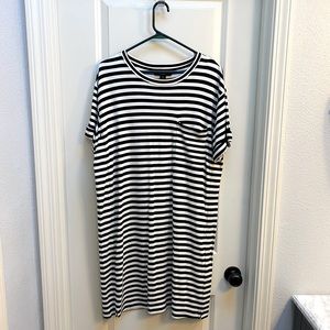 MATERNITY Nursing Shift Dress | M